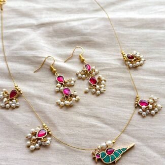Pachi Kundan Delicate Necklace